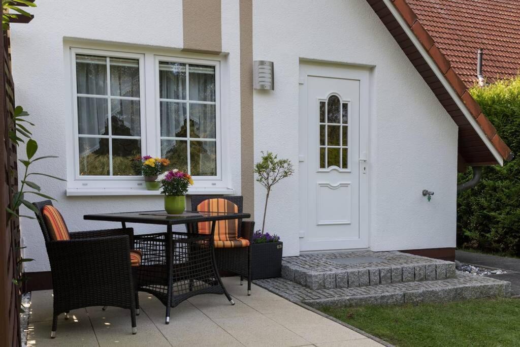 Weide - Gemuetliches Ferienhaus Am Anger In Kloster, Insel Hiddensee Bagian luar foto